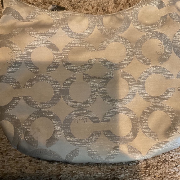 Original Coach Hobo bag in Signature fabric in Cream, soft - Picture 5 of 5